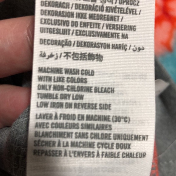 A&F Pullover - Picture 9 of 9